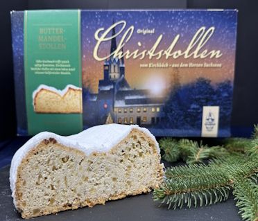 Angeschnittener Mandelstollen